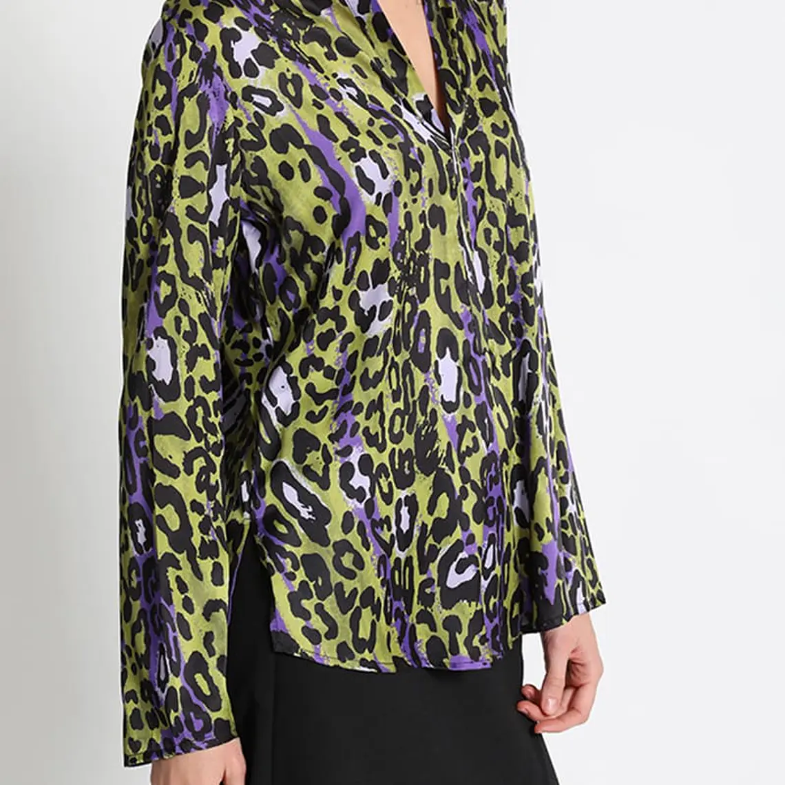 BLUSA MAO SATÍN ESTAMPADO ANIMAL, VERDE, COLECCIÓN ITALIA (TALLA XL) 4