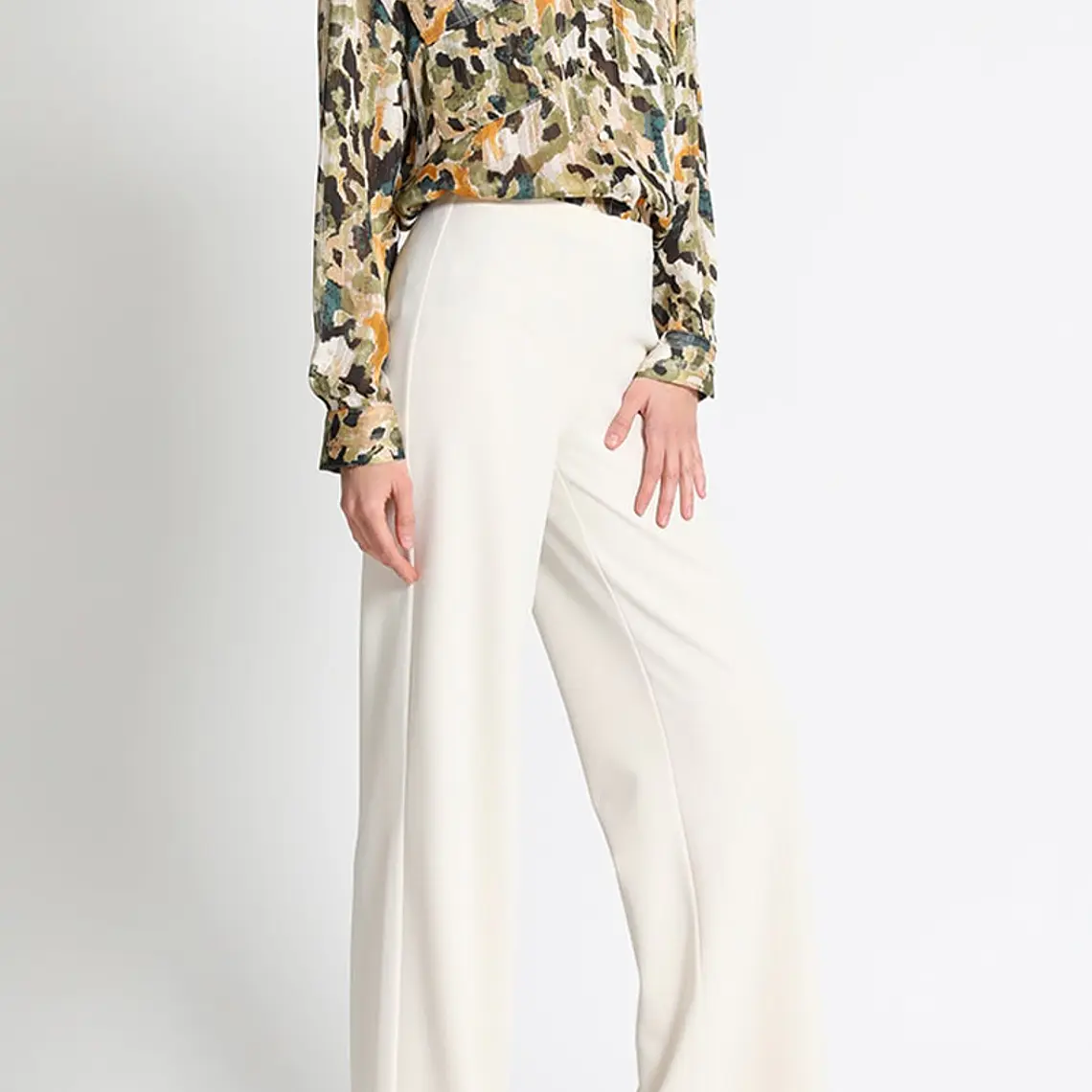 PANTALÓN FLARE STRETCH, TIRO MEDIO, CRUDO, COLECCIÓN ITALIA (TALLA XL) 2