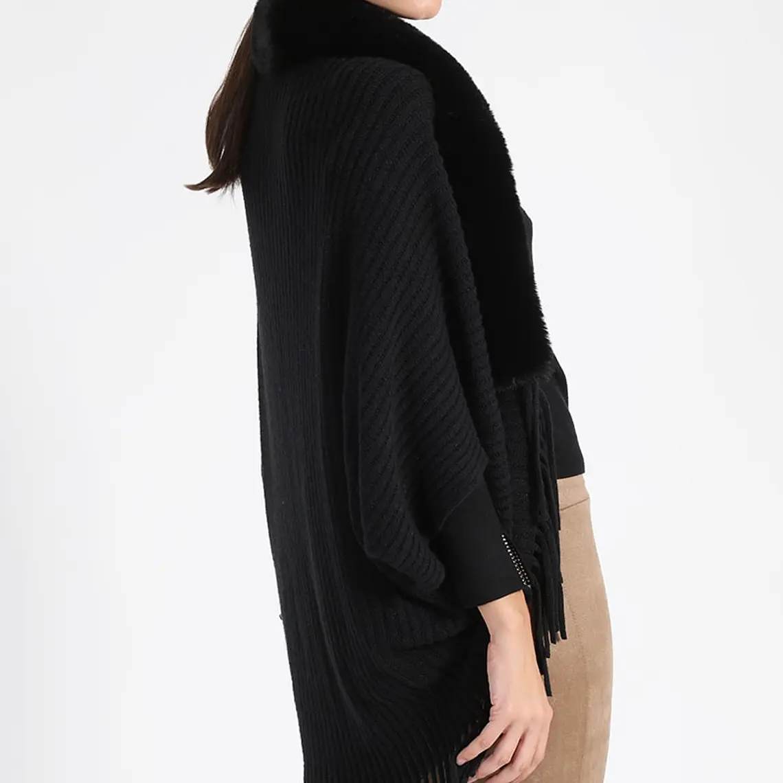 PONCHO TEJIDO NEGRO (TALLA ÚNICA) 5
