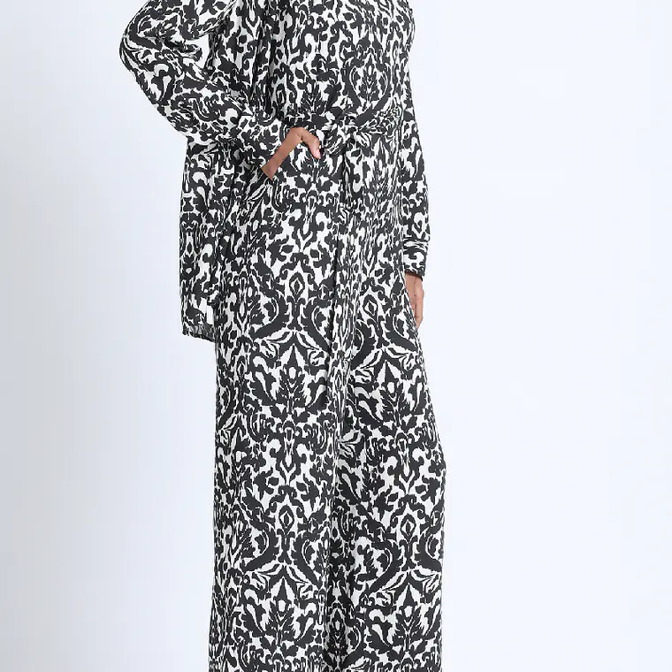 BLUSA M/L CAMISERA AMPLIA TIPO TAPADO CON ESTAMPADO ETNICO NEGRO (TALLA S) 2