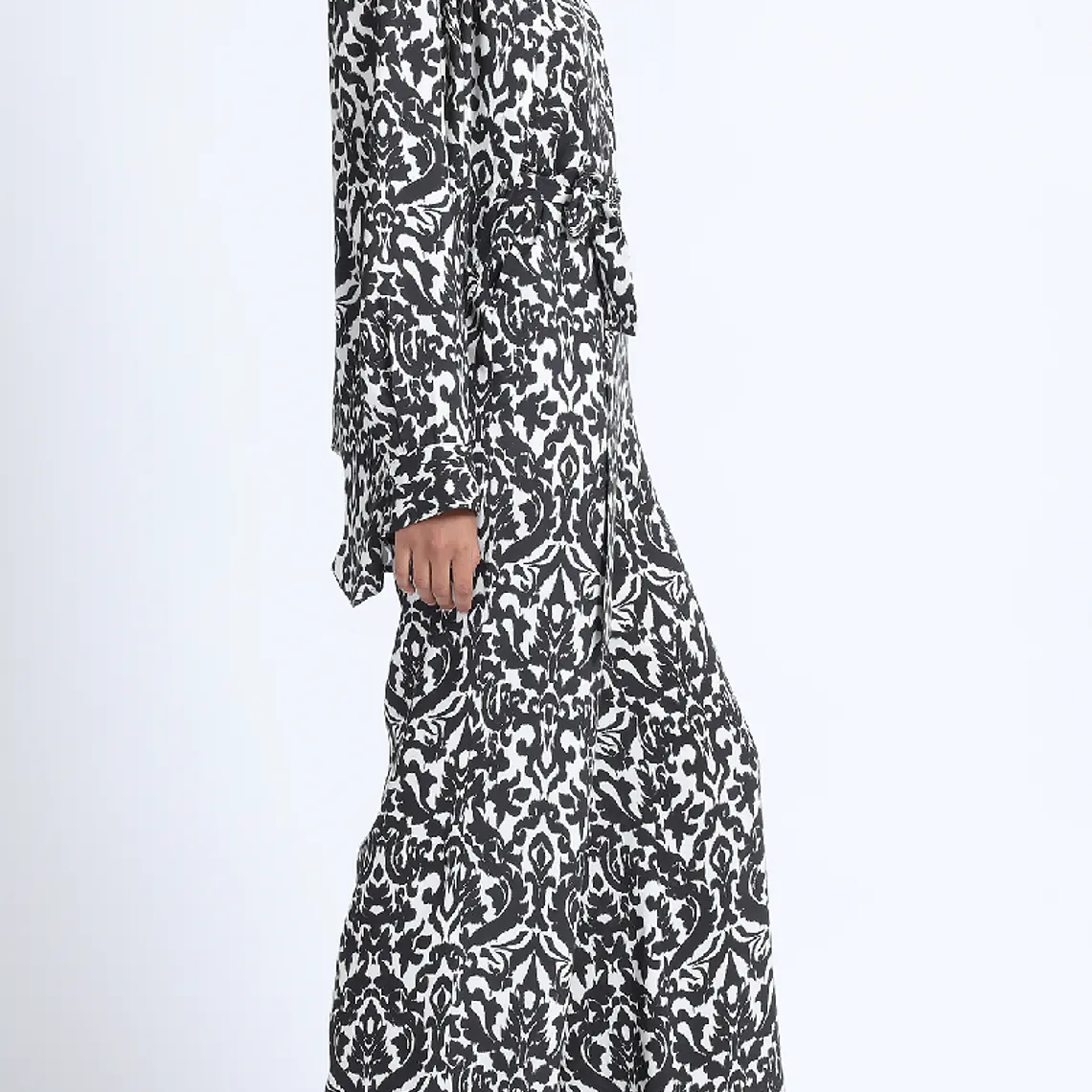 BLUSA M/L CAMISERA AMPLIA TIPO TAPADO CON ESTAMPADO ETNICO NEGRO (TALLA S) 3