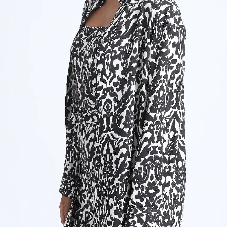 BLUSA M/L CAMISERA AMPLIA TIPO TAPADO CON ESTAMPADO ETNICO NEGRO (TALLA S) 5