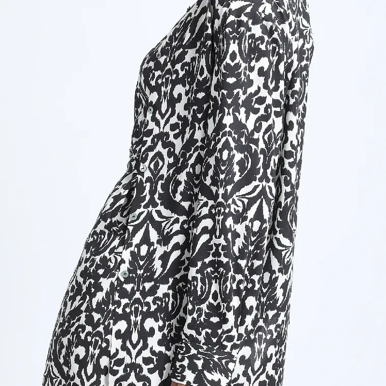 BLUSA M/L CAMISERA AMPLIA TIPO TAPADO CON ESTAMPADO ETNICO NEGRO (TALLA S) 6