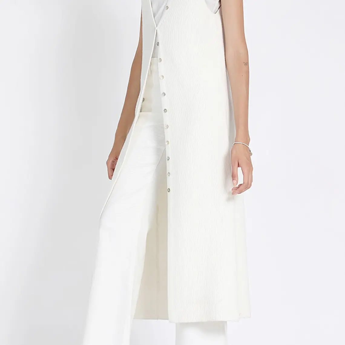 TEJIDO TAPADO ESCOTE V SIN MANGAS CRUDO (TALLAS S a L) 2