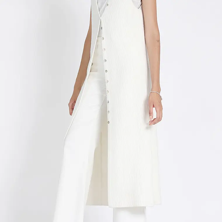 TEJIDO TAPADO ESCOTE V SIN MANGAS CRUDO (TALLAS S a L) 2