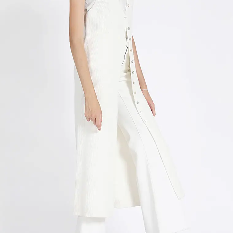 TEJIDO TAPADO ESCOTE V SIN MANGAS CRUDO (TALLAS S a L) 4