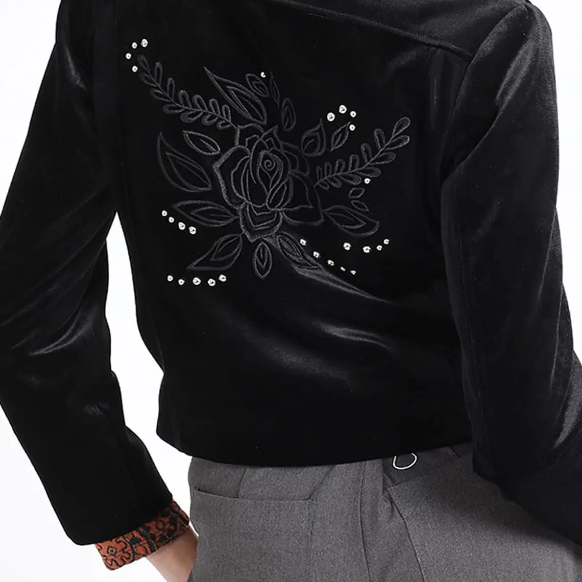 CHAQUETA MOTOQUERA TERCIOPELO BORDADO ESPALDA NEGRO (TALLAS S y M) 2