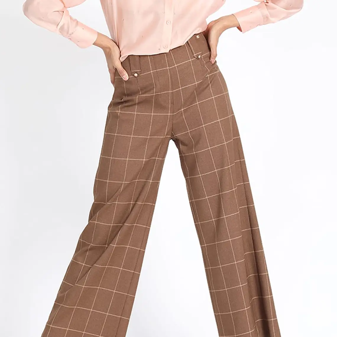 PANTALON ANCHO SIN PRETINA CON PASADORES CUADROS CAFÉ (TALLA 44) 5