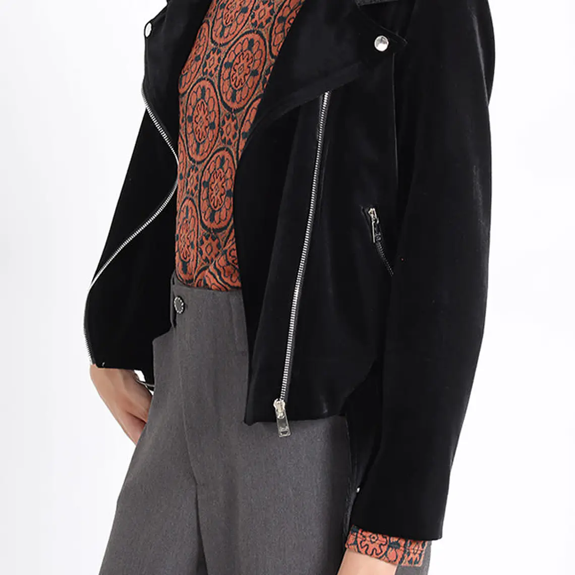 CHAQUETA MOTOQUERA TERCIOPELO BORDADO ESPALDA NEGRO (TALLAS S y M) 5