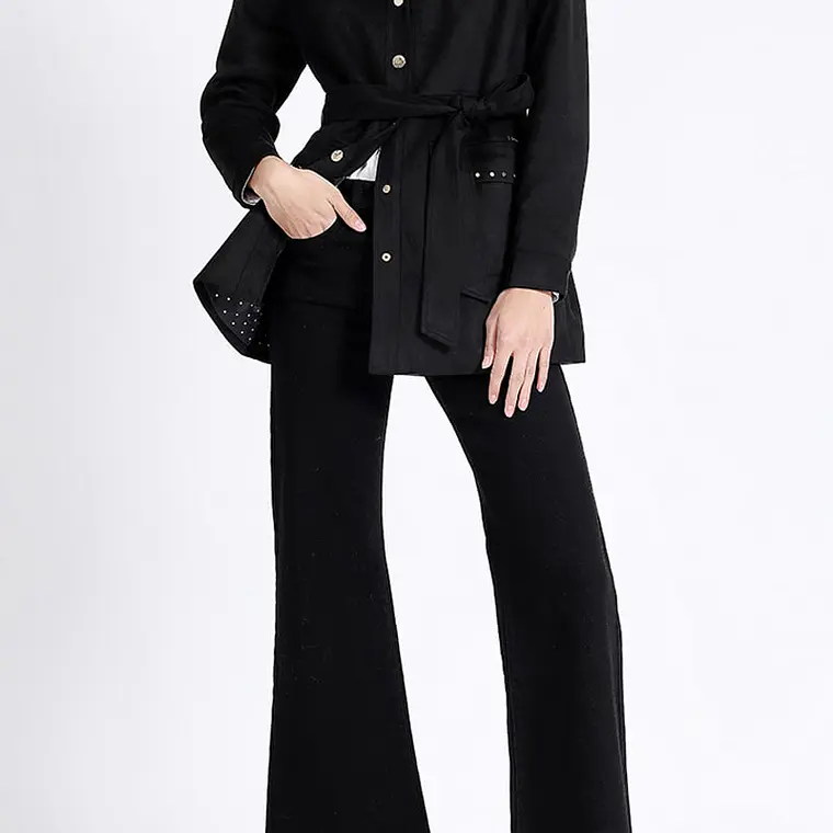 CHAQUETA LARGA DE SUEDE CON LAZO Y FORRO ESTAMPADO NEGRO (TALLA L) 2