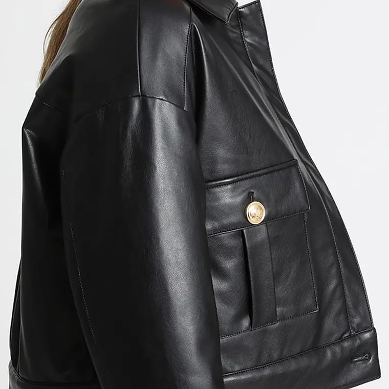 CHAQUETA RECTA CORTA EFECTO CUERO NEGRO (TALLA L) 3