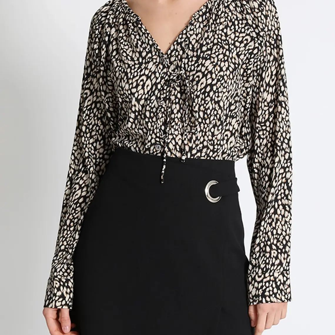 BLUSA ESTAMPADA  ESCOTE FRUNCES (TALLAS S a L) 2