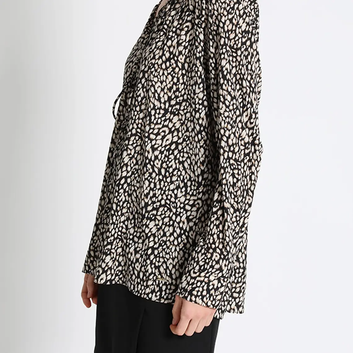 BLUSA ESTAMPADA  ESCOTE FRUNCES (TALLAS S a L) 5