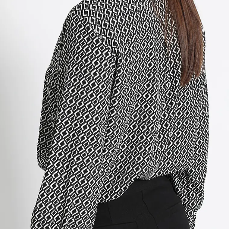 BLUSA CAMISERA ESTAMPADA NEGRO (TALLA S) 6