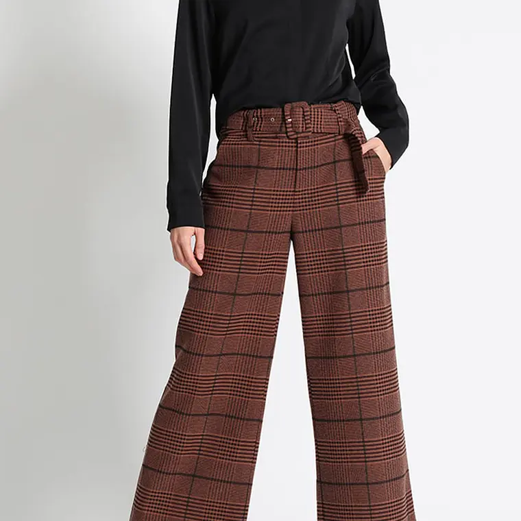 BLUSA CAMISERA ENTALLADA  BOTÓN JOYA  NEGRO (TALLA XL) 3