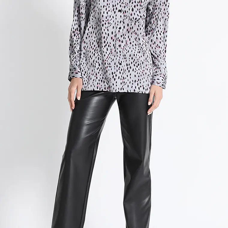 BLUSA CAMISERA SATÍN ESTAMPADO NEGRO FONDO GRIS (TALLA L) 2