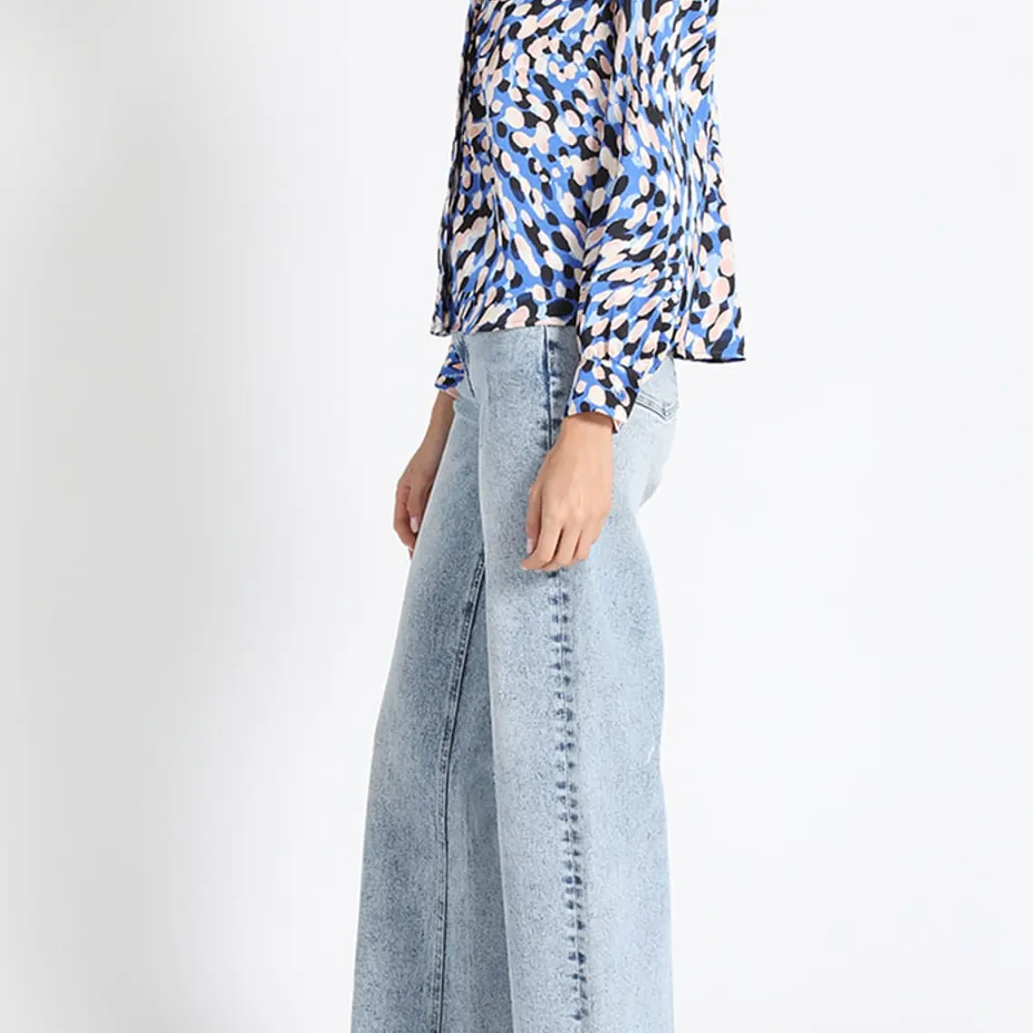 BLUSA CAMISERA SATÍN ESTAMPADO AZUL (TALLA L) 4