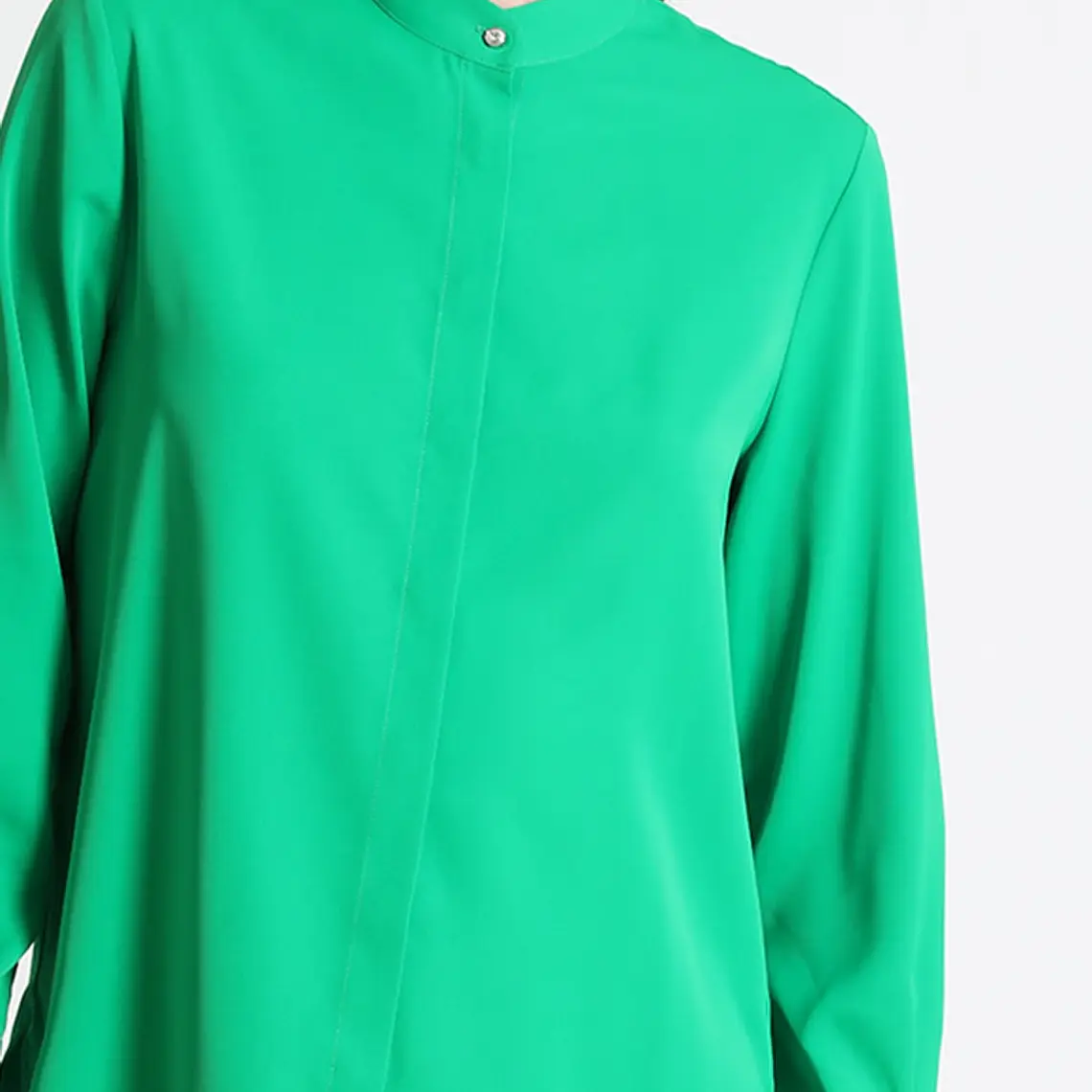 BLUSA CUELLO MAO VERDE, BOTÓN JOYA (TALLA L) 4