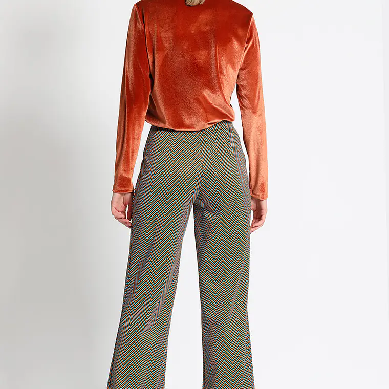 PANTALÓN FLARE JERSEY FANTASÍA, TIRO MEDIO. COLECCIÓN ITALIA (TALLAS L y XL) 3