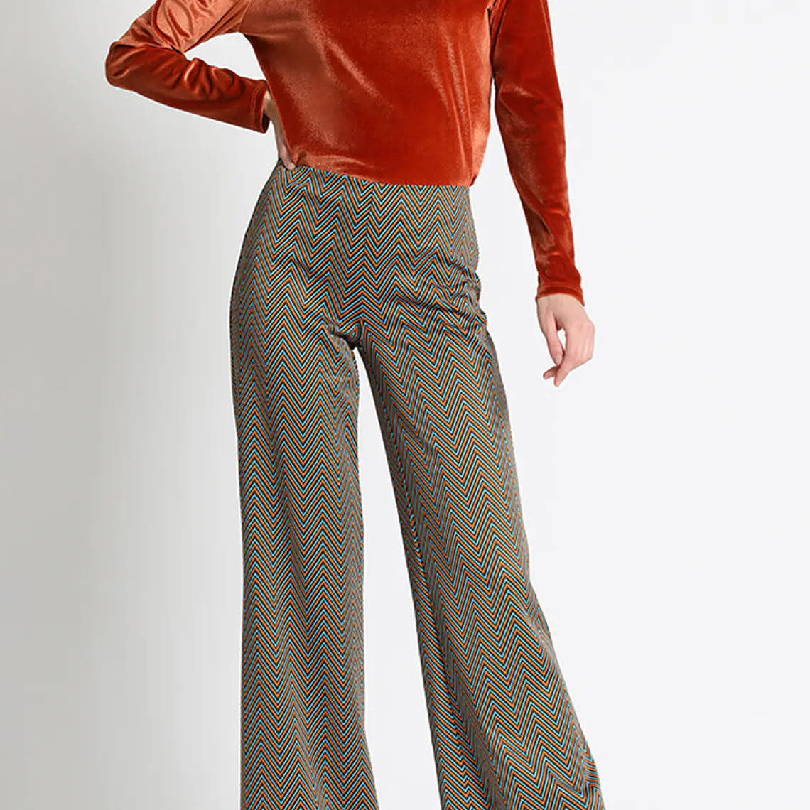 PANTALÓN FLARE JERSEY FANTASÍA, TIRO MEDIO. COLECCIÓN ITALIA (TALLAS L y XL) 5