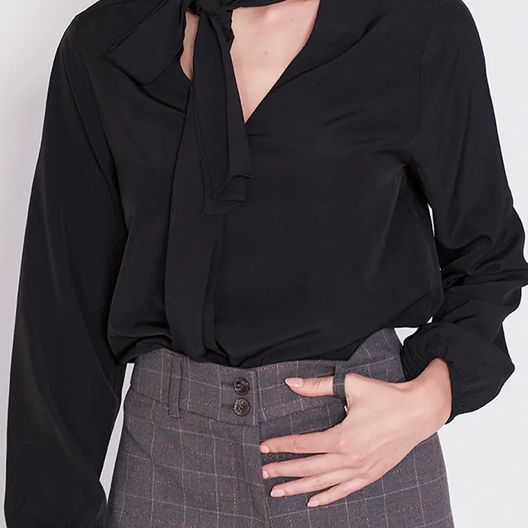 BLUSA LAZADA CUELLO  NEGRO (TALLAS S y M) 4