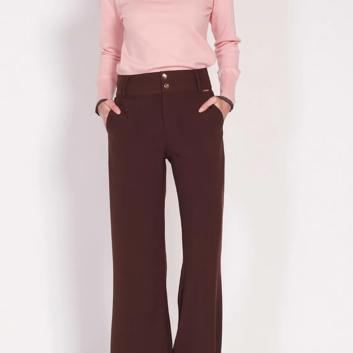 PANTALON RECTO POLIESTER SPANDEX CHOCOLATE CON BOTONES CIERRE Y PRETINA (TALLA 40) 1