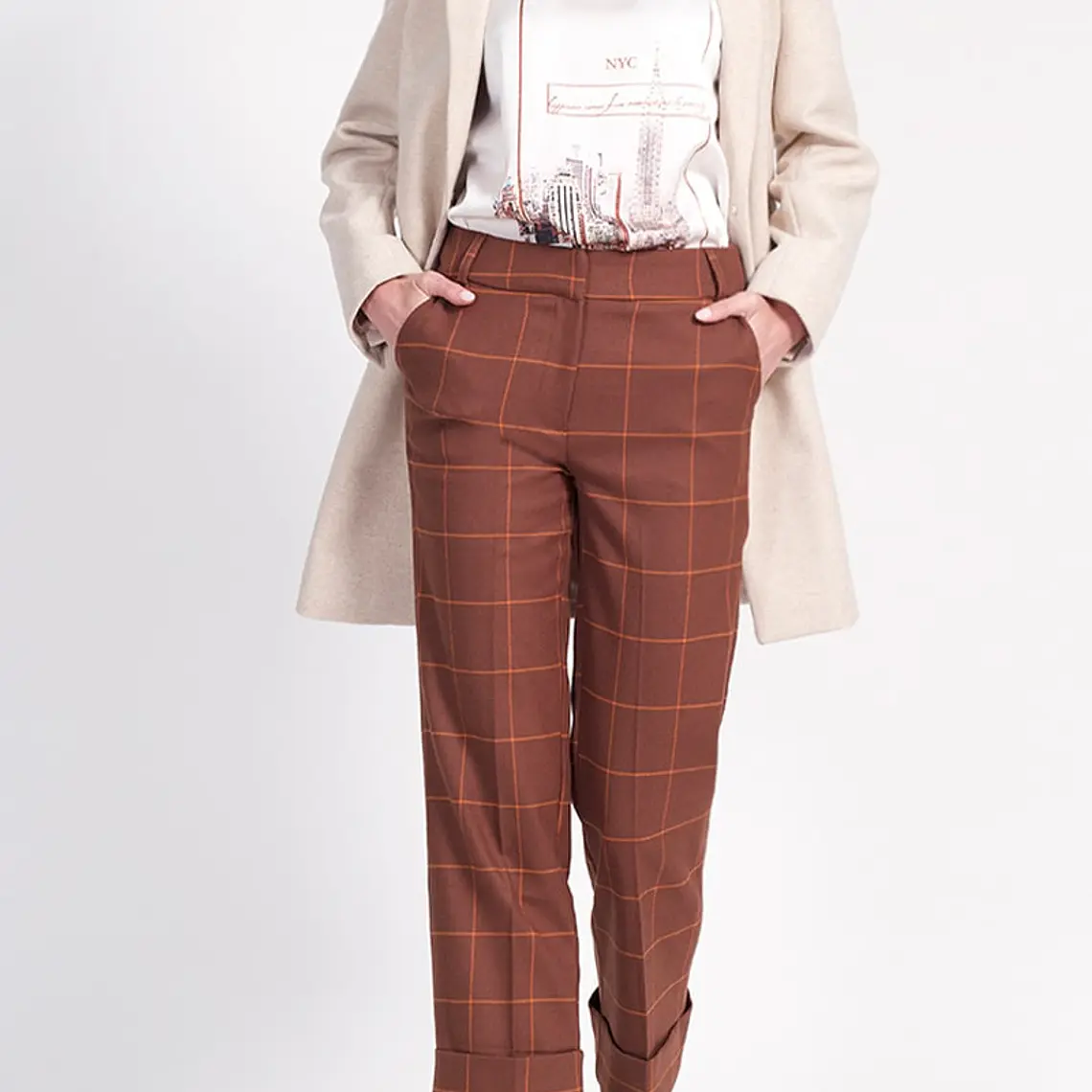 PANTALON RECTO CON BASTILLA CUADRILLE CAFÉ (TALLA S) 2