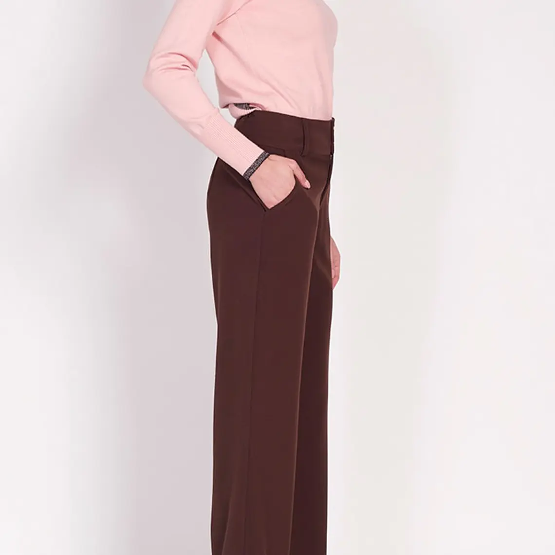 PANTALON RECTO POLIESTER SPANDEX CHOCOLATE CON BOTONES CIERRE Y PRETINA (TALLA 40) 3