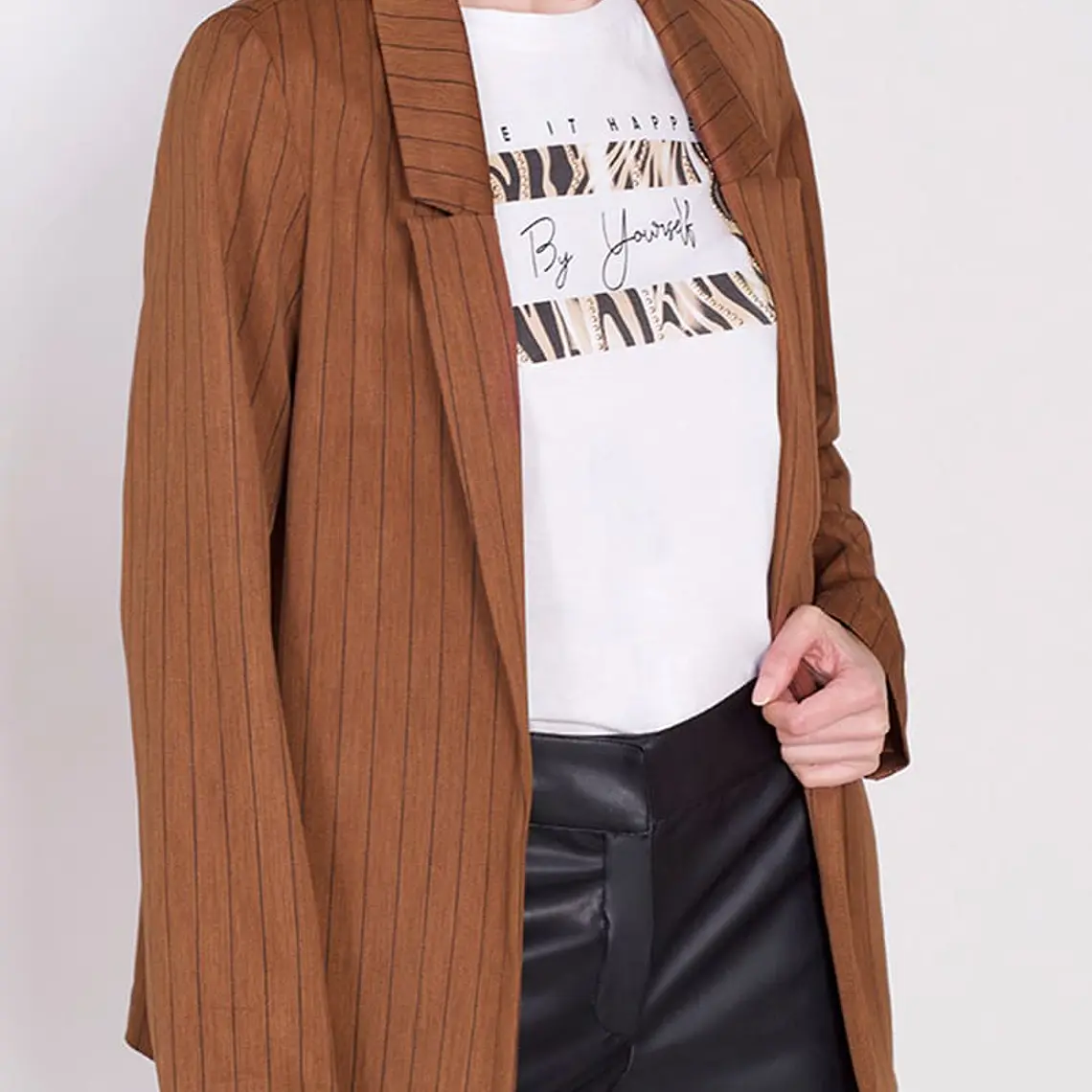 CHAQUETA TAPADO ESTAMPADO RAYAS  CAFÉ 2