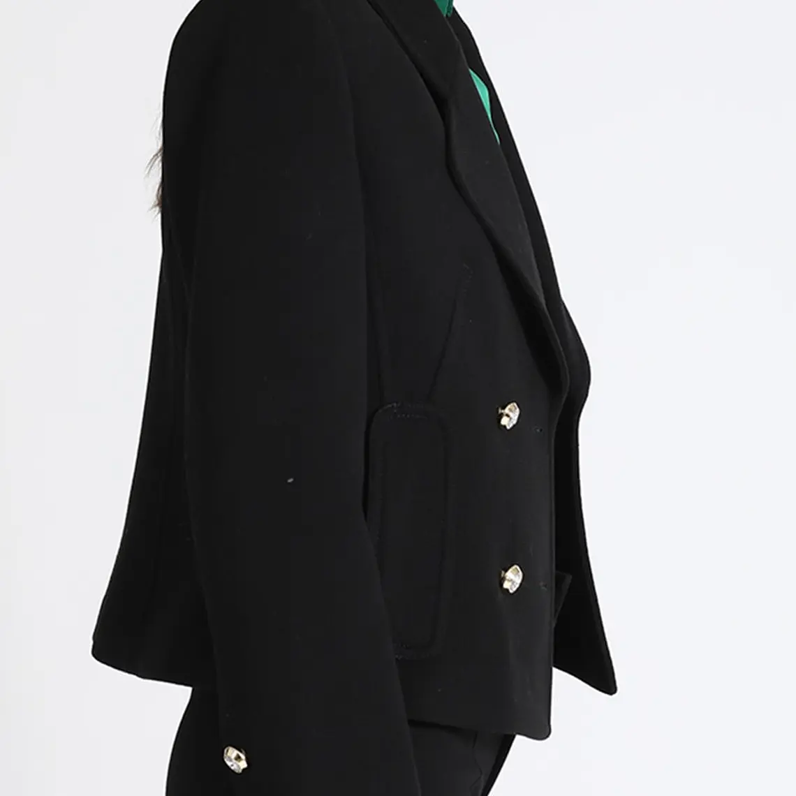 CHAQUETA ENTALLADA CORTA MUFLÓN NEGRO  BOTÓN JOYA (TALLA 44) 6