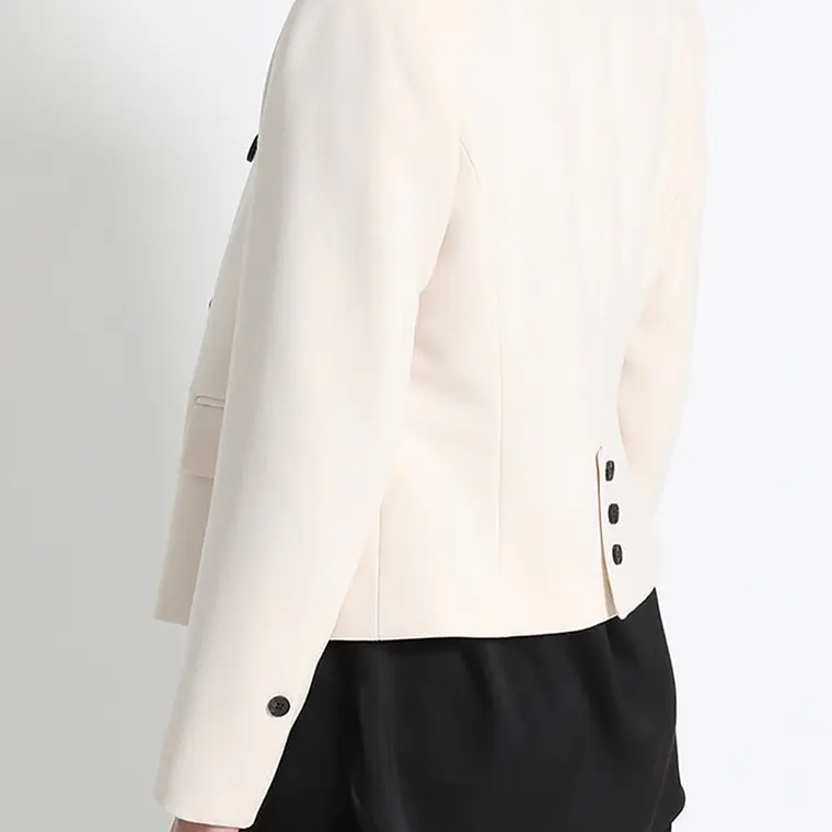 CHAQUETA ENTALLADA CORTA CRUDO  CON CUELLO (TALLA 44) 3