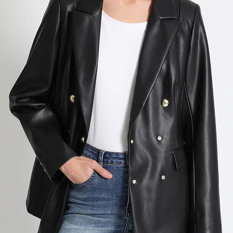 BLAZER LARGO ENTALLADO EFECTO CUERO  NEGRO (TALLA 46) 2