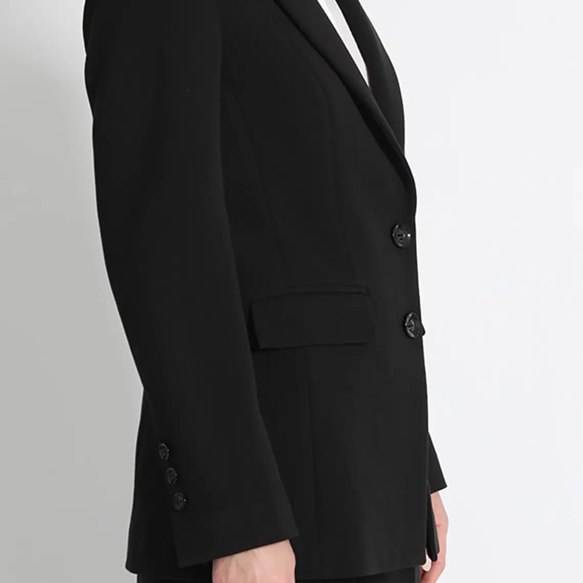 BLAZER LARGO ENTALLADO  NEGRO 4