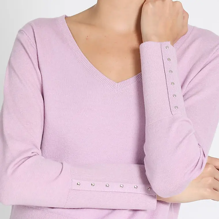 JERSEY TEJIDO ESCOTE EN V LILA  APLICACIÓN BOTONES (TALLA XL) 1