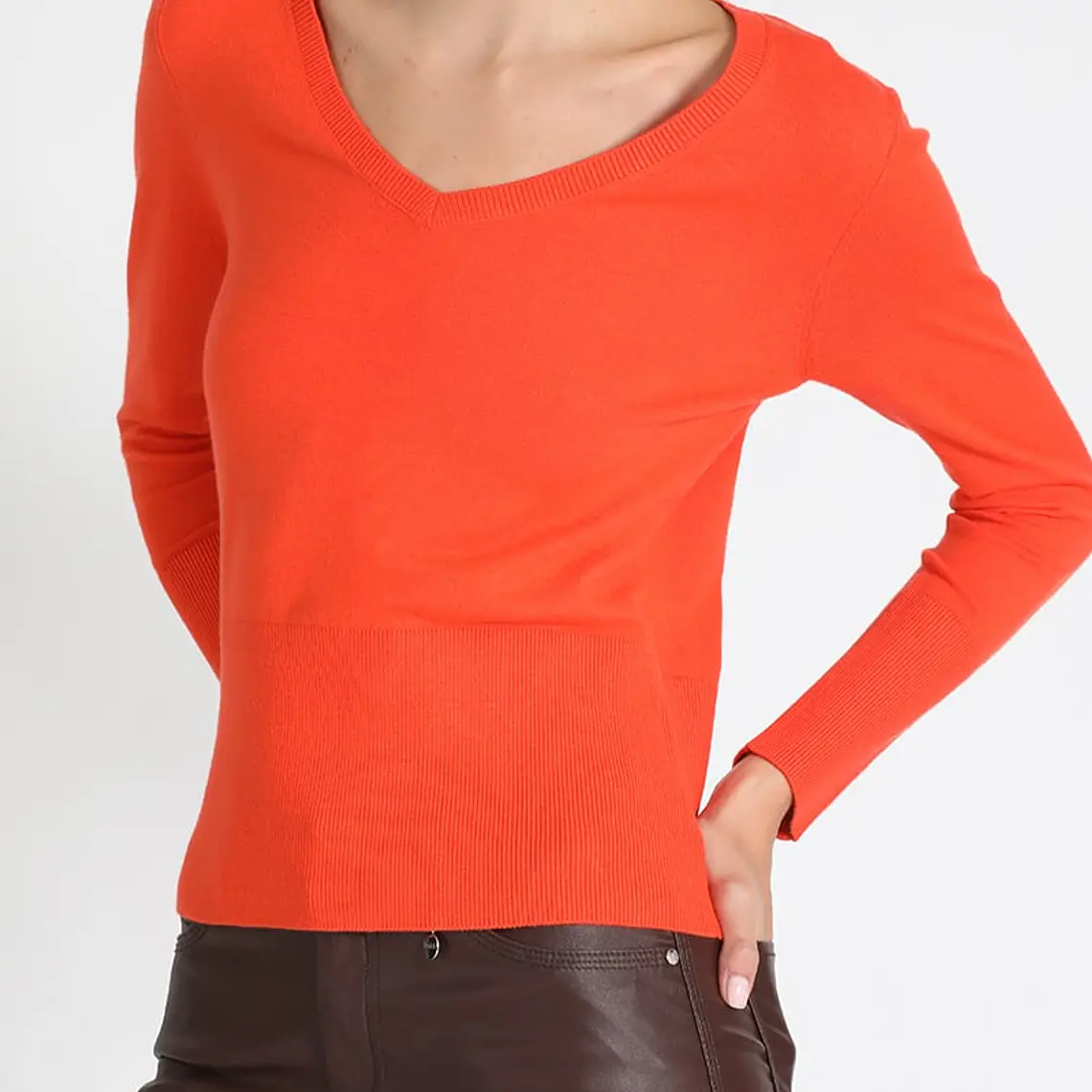 JERSEY TEJIDO ESCOTE EN V NARANJO  APLICACIÓN BOTONES (TALLA XL) 1