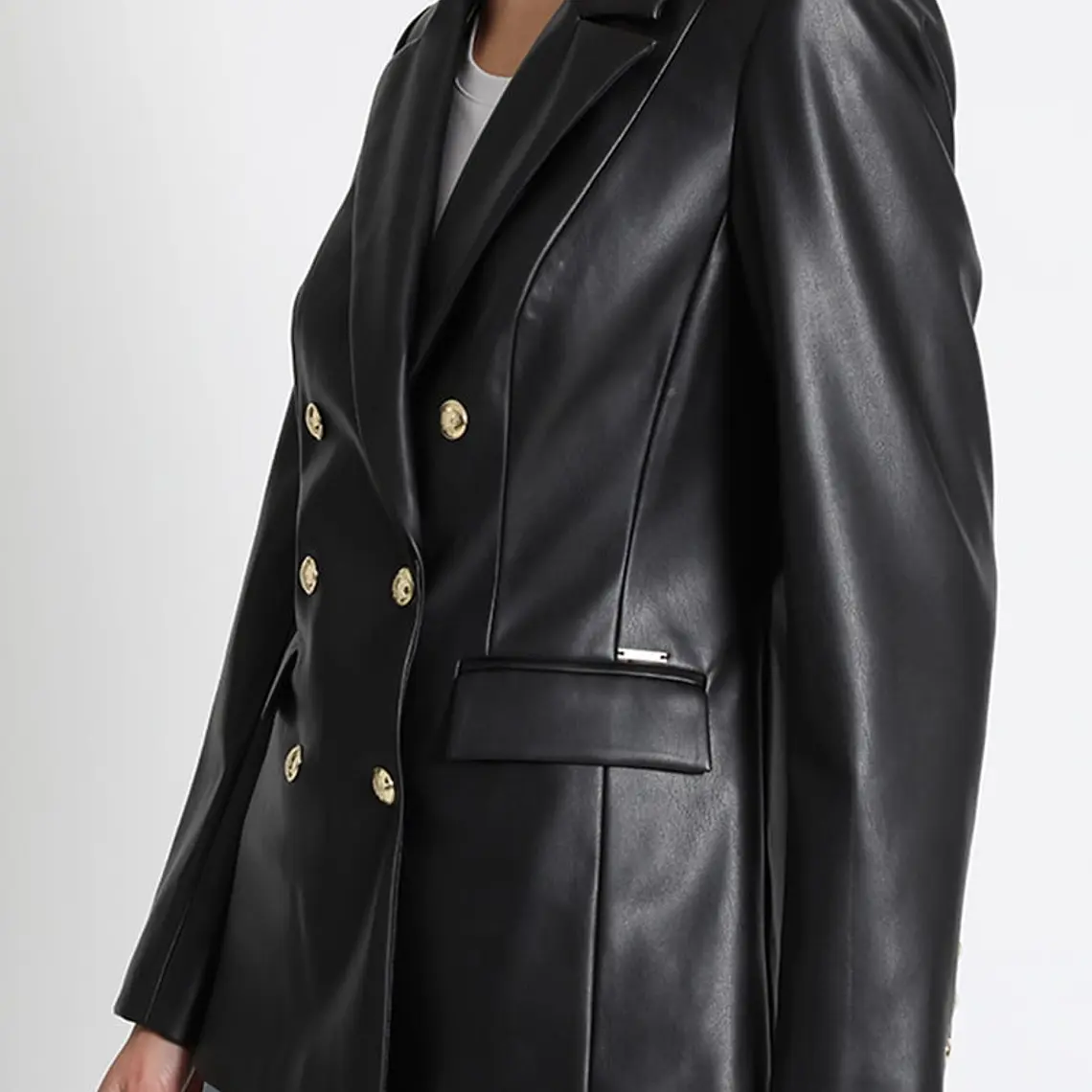 BLAZER LARGO ENTALLADO EFECTO CUERO  NEGRO (TALLA 46) 4