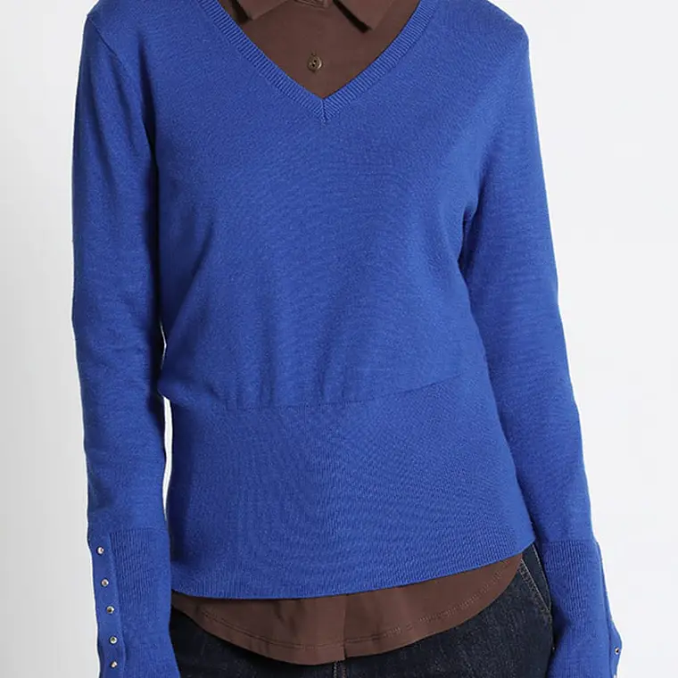 JERSEY TEJIDO ESCOTE EN V OCÉANO  APLICACIÓN BOTONES (TALLA XL) 1
