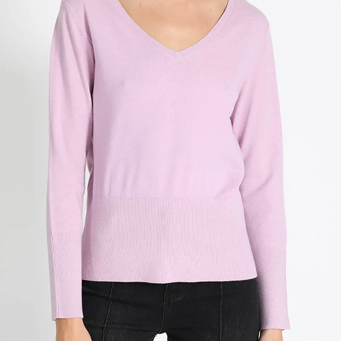 JERSEY TEJIDO ESCOTE EN V LILA  APLICACIÓN BOTONES (TALLA XL) 5