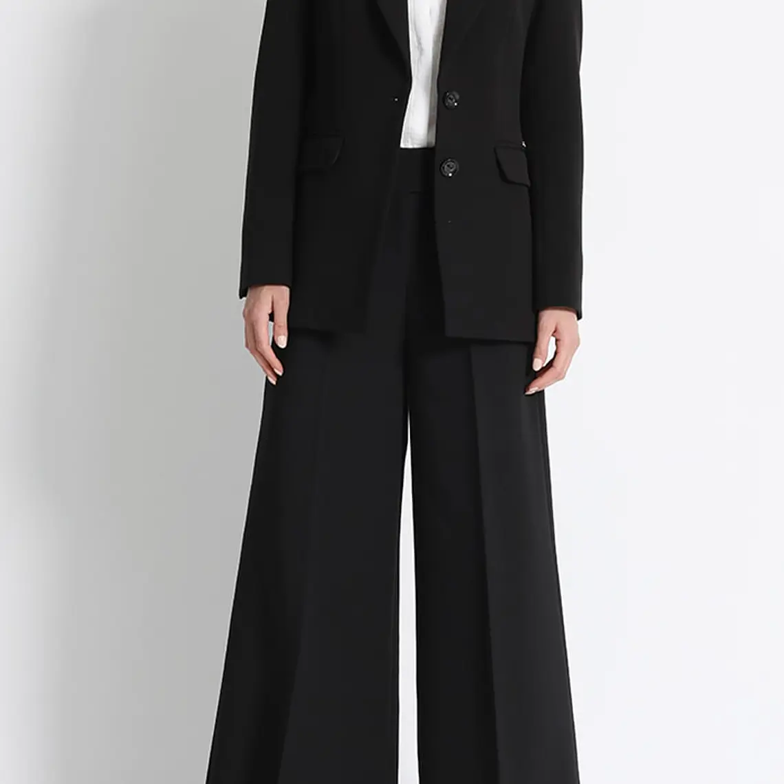 BLAZER LARGO ENTALLADO  NEGRO 6