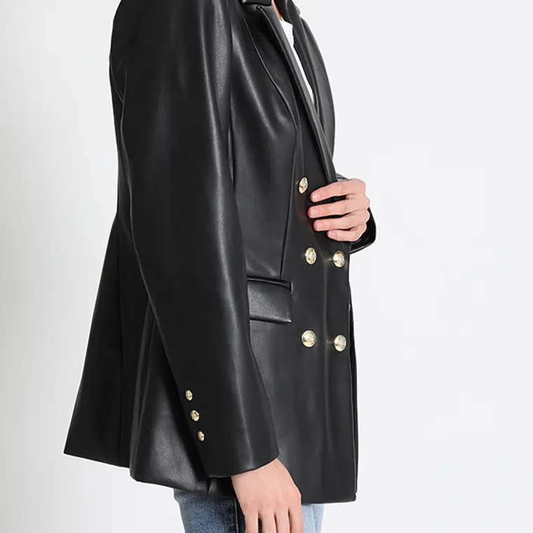 BLAZER LARGO ENTALLADO EFECTO CUERO  NEGRO (TALLA 46) 5