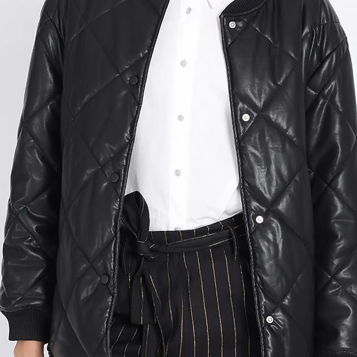 CHAQUETON TIPO BOMBER ECOCUERO ACOLCHADO FORRO PIEL NEGRO (TALLA M) 2