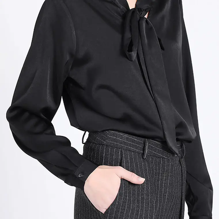 BLUSA M/L CUELLO V CON LAZO SATIN NEGRO 5