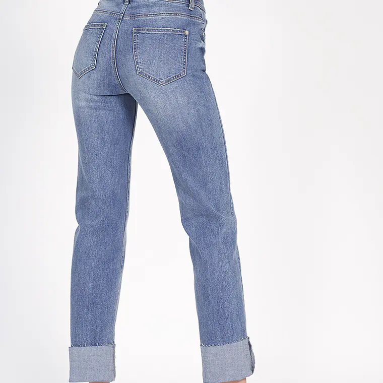 JEANS STRAIGHT  TIRO MEDIO 3