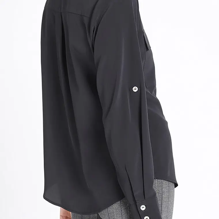 BLUSA M/L CAMISERA CON BOLSILLOS CARGO Y ROLL UP NEGRO (TALLA S) 6