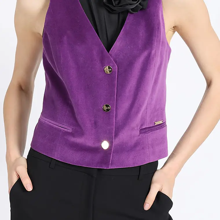 CHALECO SASTRE TERCIOPELO VIOLETA  SIN CUELLO 3