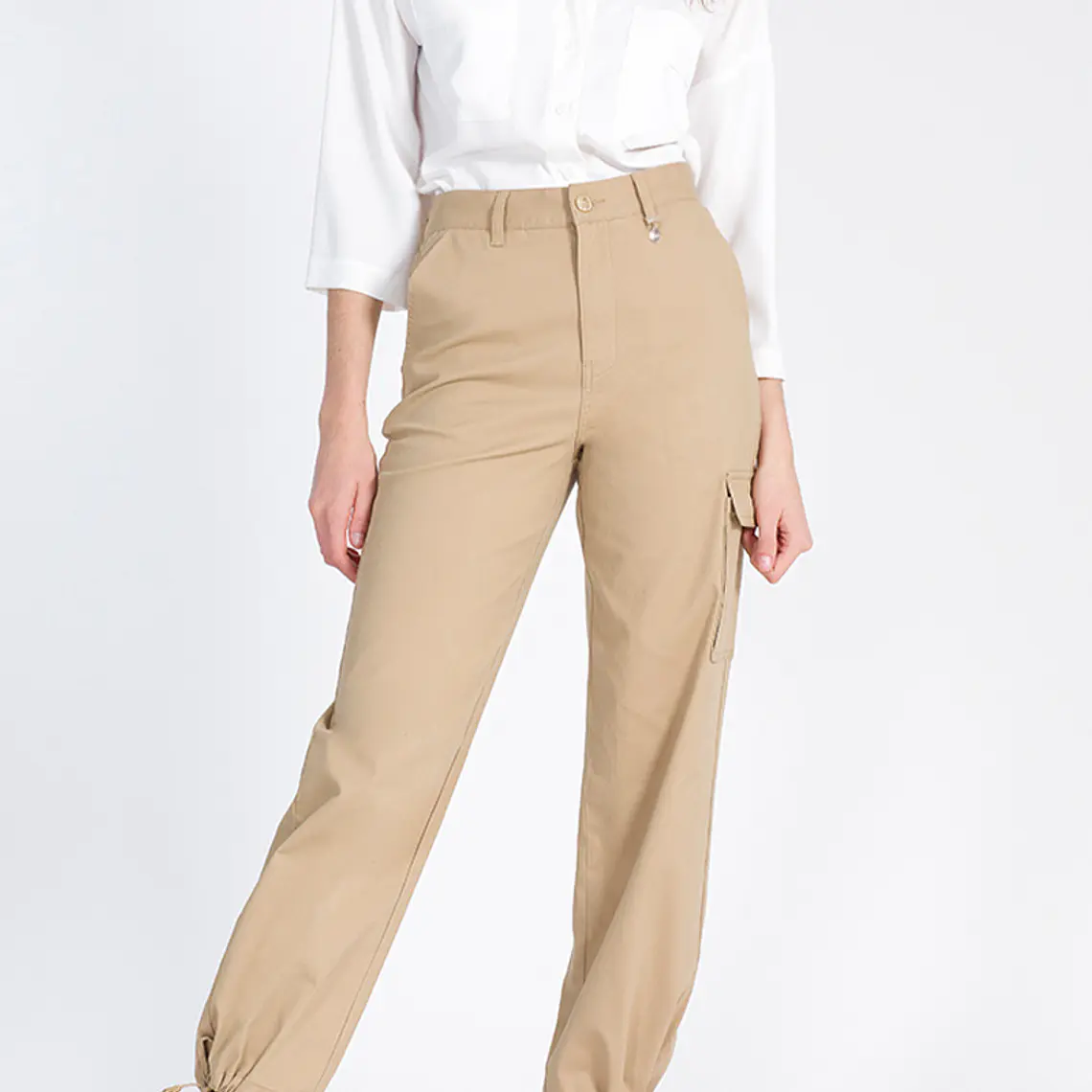 PANTALÓN CARGO TIRO MEDIO CAFÉ 1