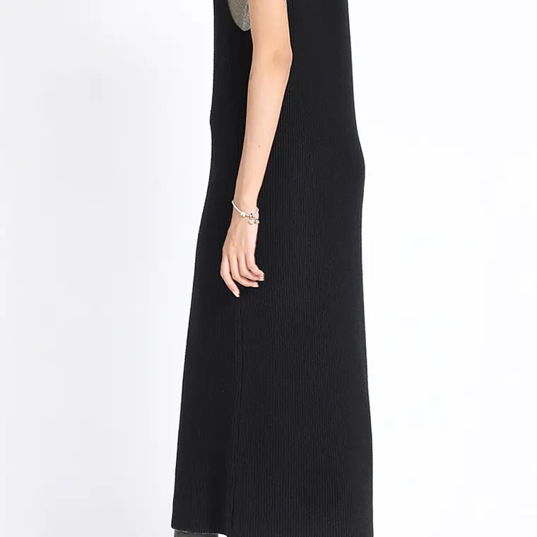 TEJIDO TAPADO ESCOTE V SIN MANGAS LARGO MODA NEGRO 4