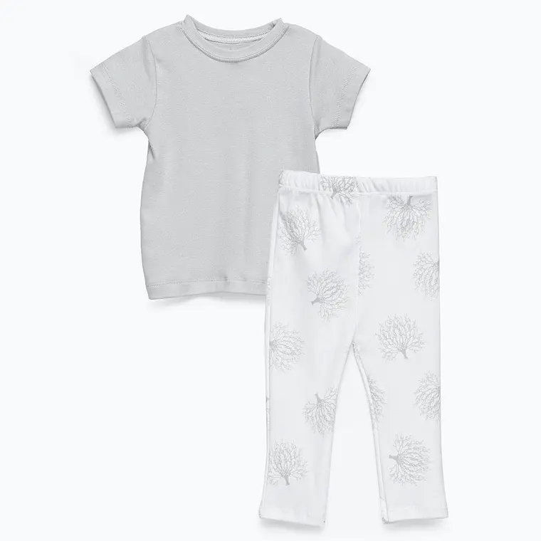PIJAMA GRIS RAMAS ALGODÓN PERUANO (12 y 18 MESES) 1