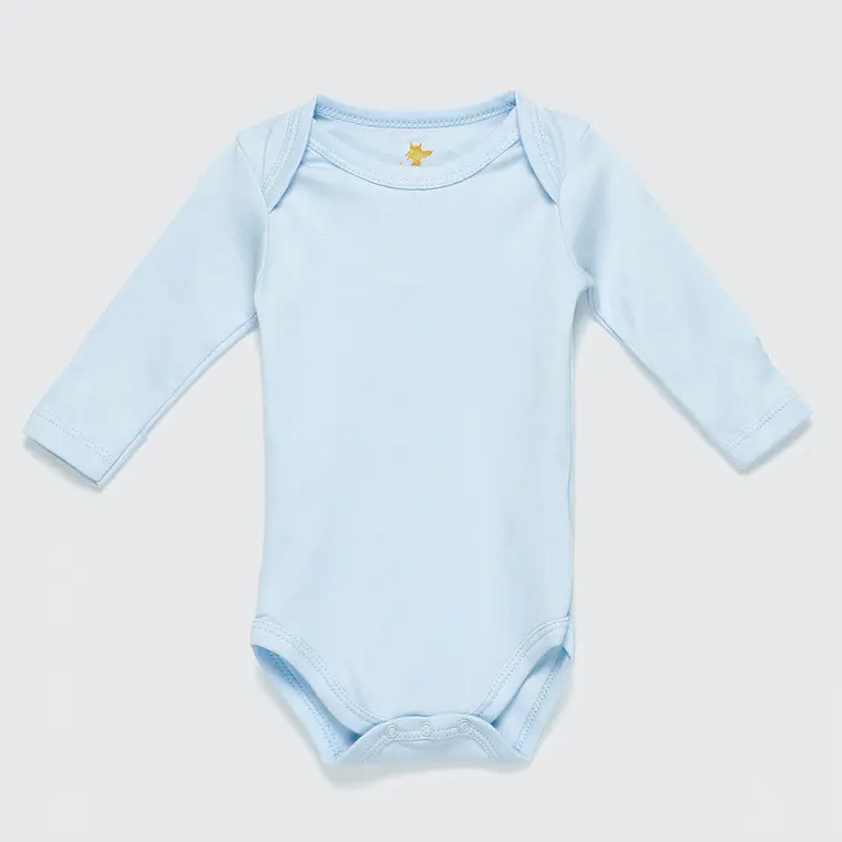 BODY CELESTE BORDADO ALGODÓN PERUANO (RN y 3 MESES) 1