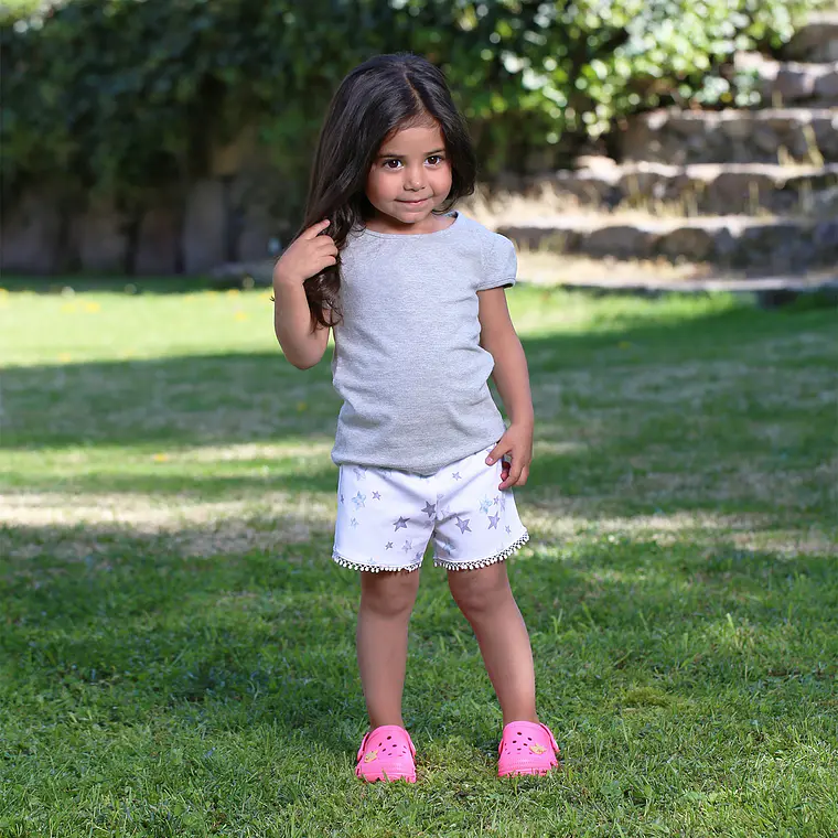 SHORT BLANCO ESTRELLAS ALGODÓN PERUANO  (12 MESES) 3